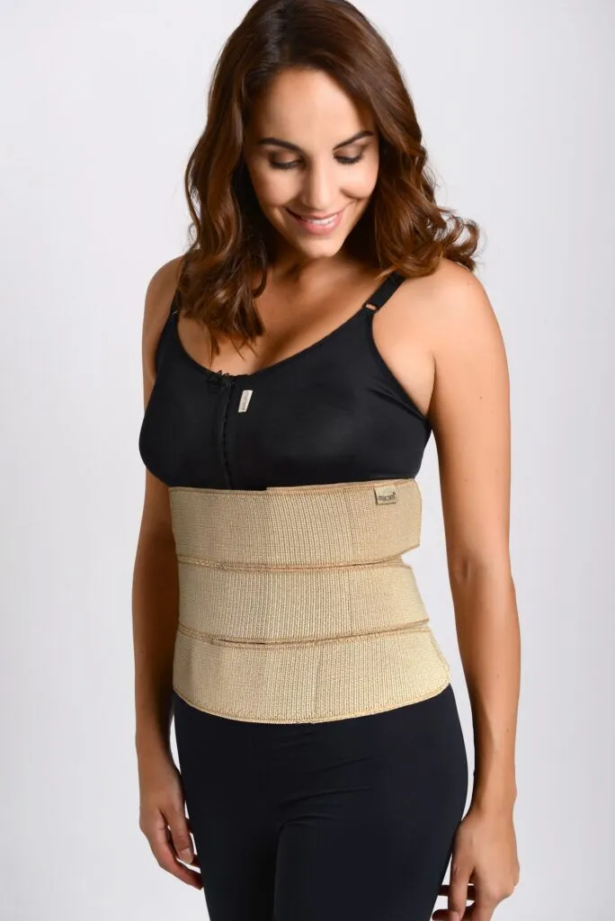 Macom Adjustable 3 panel binder