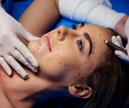 Facelift Recovery: What to Expect During the Healing Process
